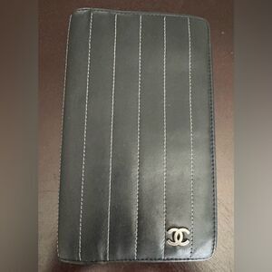 CHANEL Black Caviar Skin Leather Mademoiselle Bifold Wallet